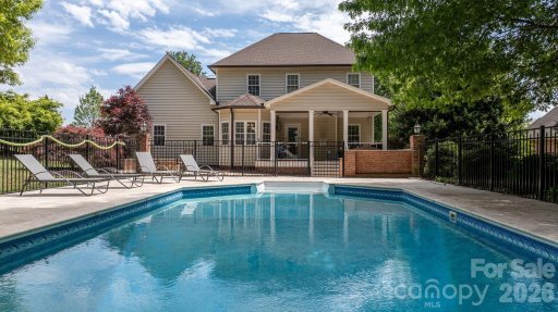 4525 18th Street Lane