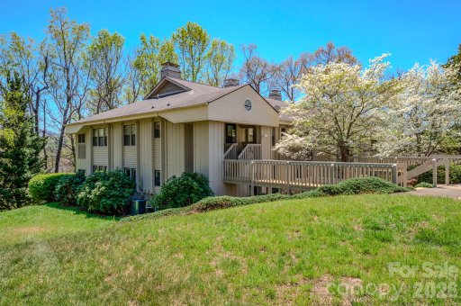 901 Abbey Circle