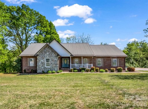 158 Shady Woods Lane