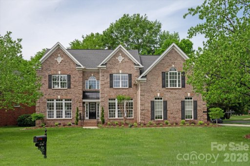 8700 Edgewater Court