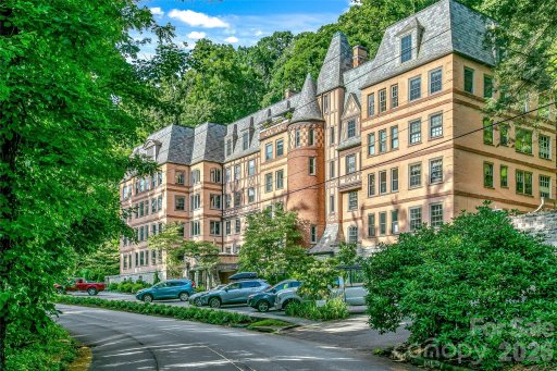 185 Macon Avenue