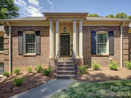 424 Walnut Point Drive