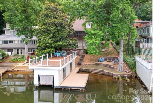 1214 E Lakeshore Drive