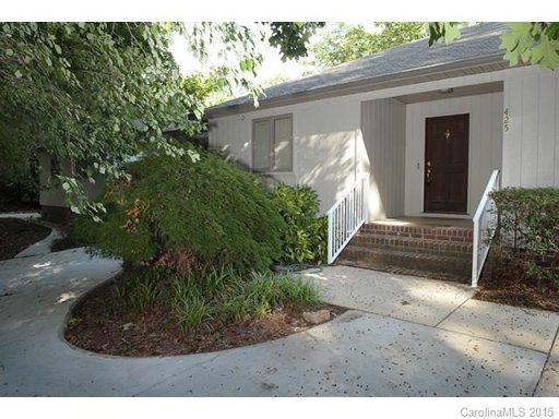 425 Lariat Circle