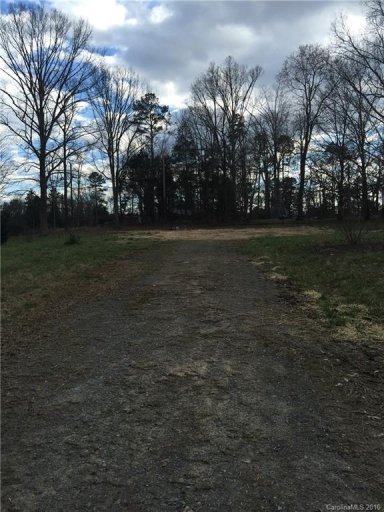 5821 Raintree Circle