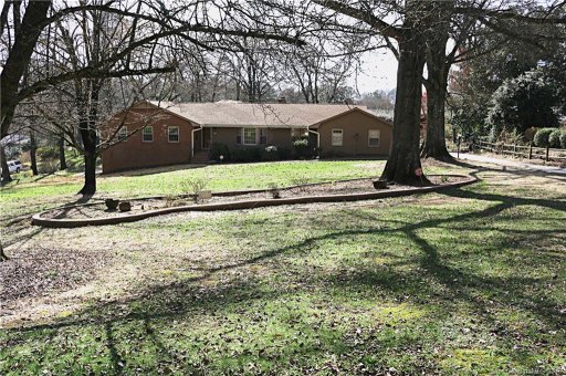 412 Crestside Drive