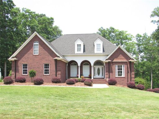 1041 Shawnee Trail