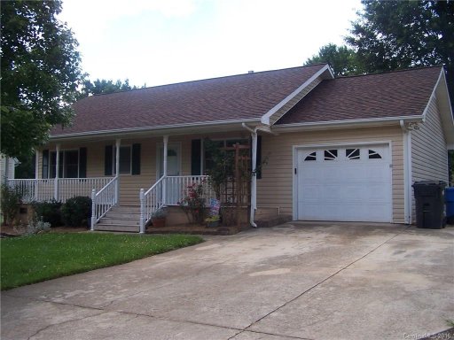 109 Candlestick Drive
