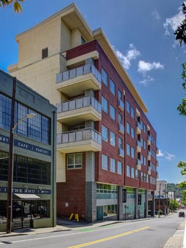 12 S Lexington Avenue 207