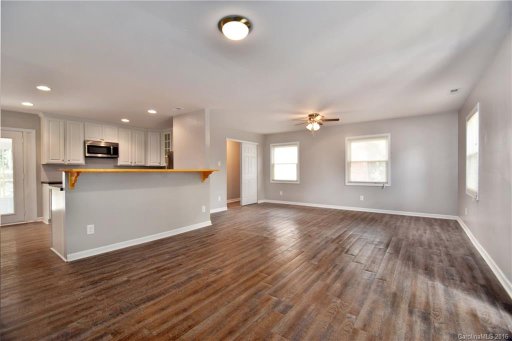 1009 Dunleigh Drive 4