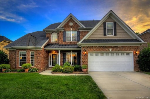 1005 Simmon Tree Court