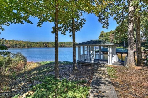 136 Hawkes Point Drive