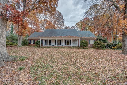 3618 Country Club Drive