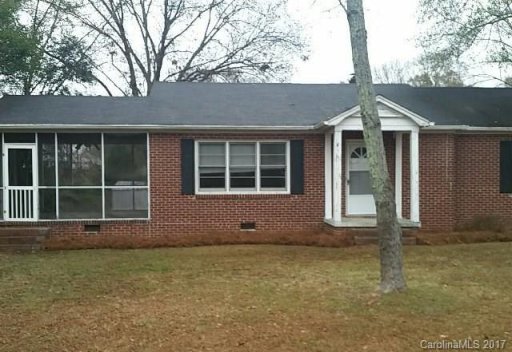 1824 Woodcrest Circle