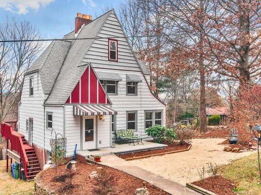 88 High Court Entrance None