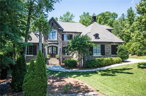 8233 Victoria Lake Drive