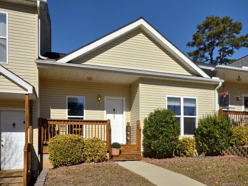 703 Villas Court