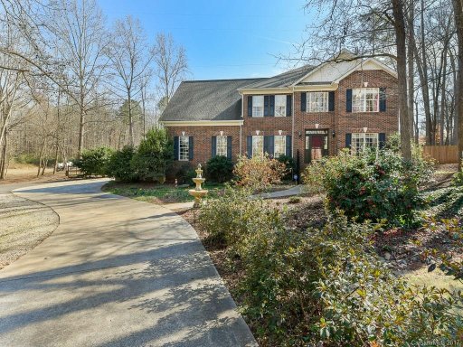 8101 Shannon Woods Lane