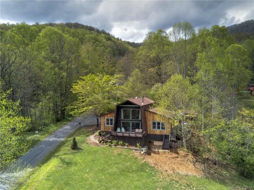 182 Dahlia Lane