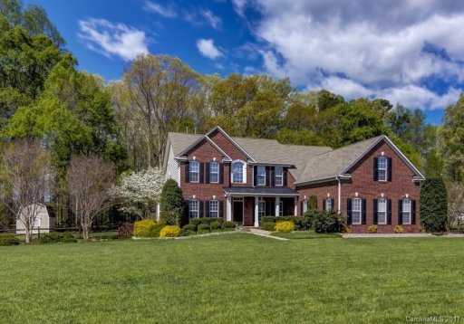 6811 Heath Glen Drive