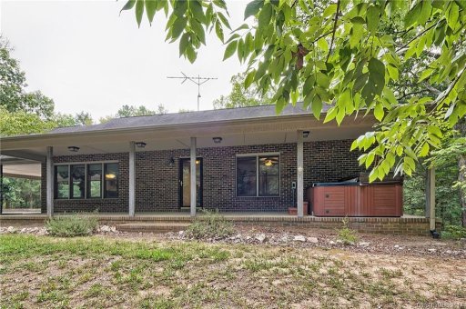 3090 Goblet Road