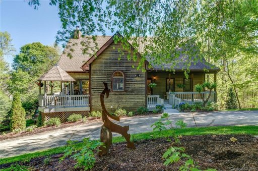 32 Happy Trails Drive