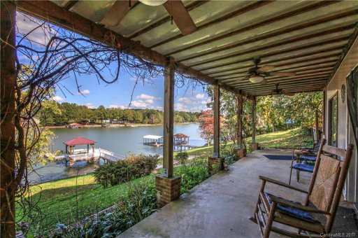 111 Lynnbrook Lane 5