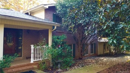 855 Meadowlark Drive