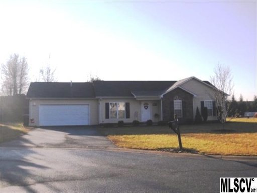 812 Constitution Avenue