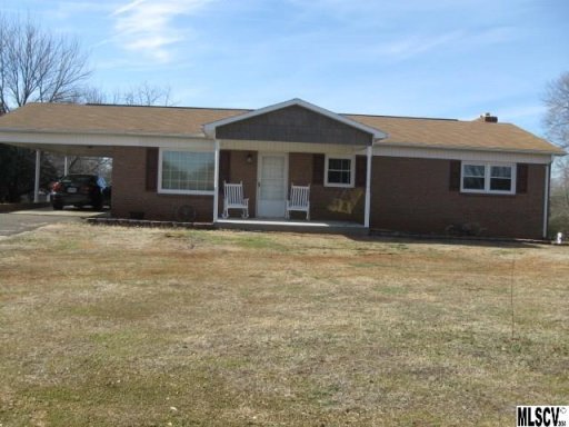 2608 Raintree Street