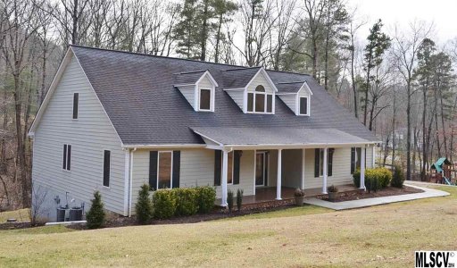 3224 Village Drive