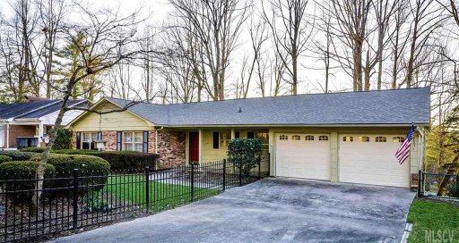 802 Chesterfield Circle