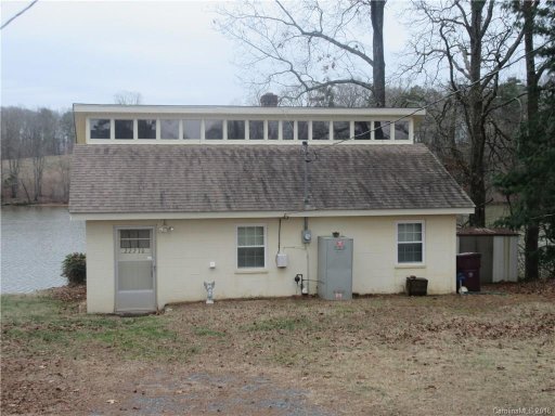 22270 Oakwood Road