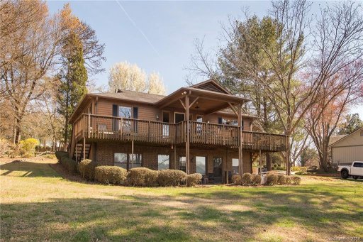 300 Ponderosa Circle