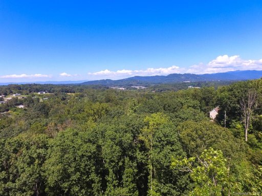 34 Forest Spring Drive 32