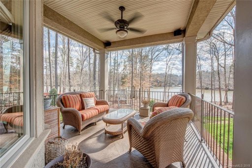 5218 Woodland Bay Drive