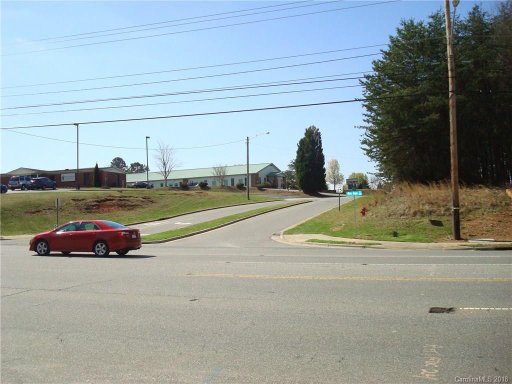 00 Oak Hollow Road 2