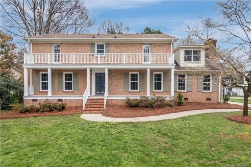 6213 Carriagehouse Lane