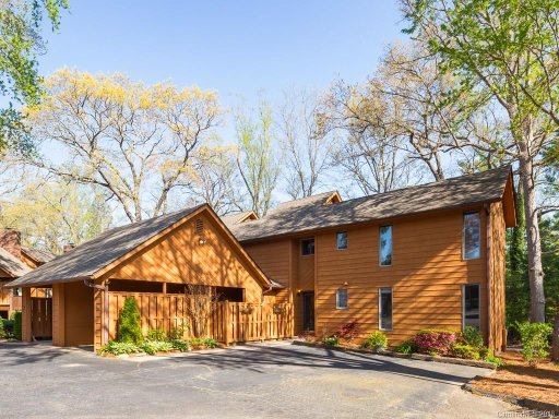 19 Village Drive
