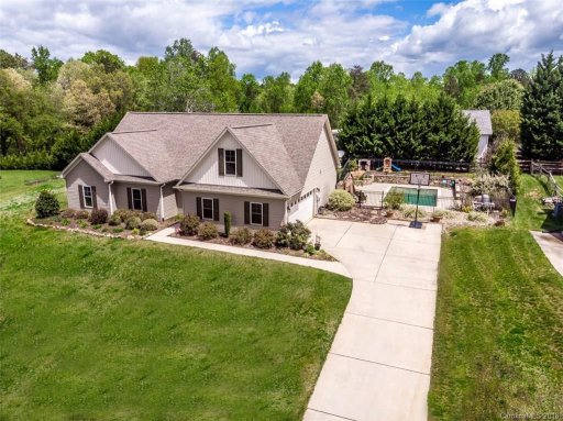 3708 Creek Ridge Drive