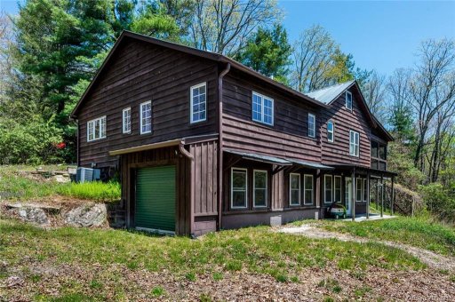 1320 Slick Rock Road