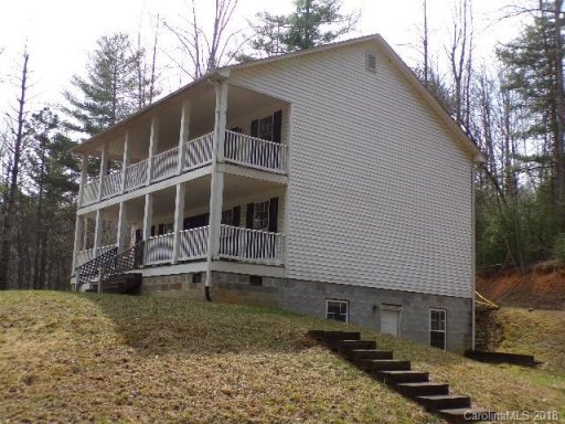 10 Lynn Crest Drive