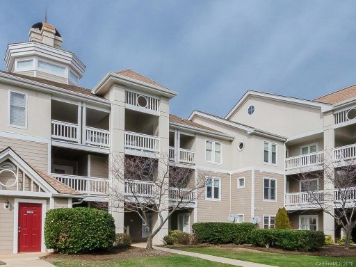 18619 Vineyard Point Lane