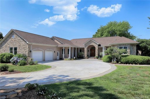 122 Hughes Lane