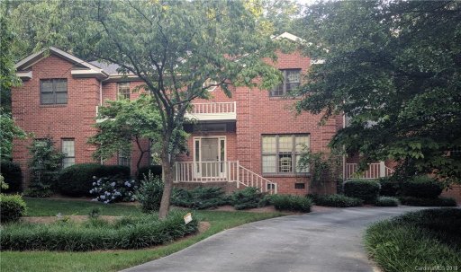 2649 Meredith Court