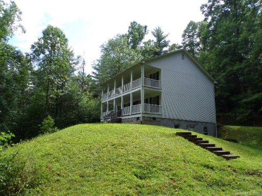 10 Lynn Crest Drive