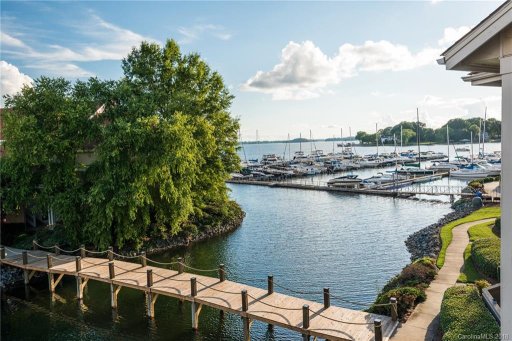 18015 Kings Pointe Drive Unit L