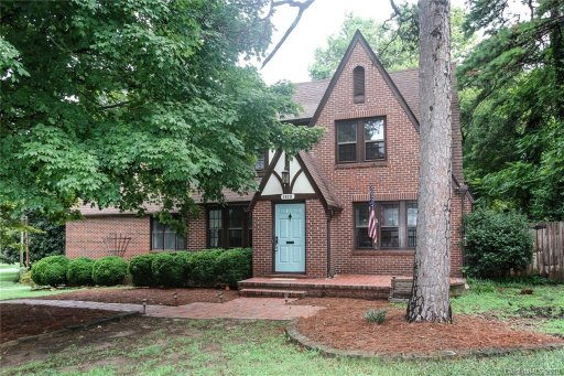 1028 S Belvedere Avenue 13