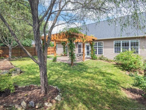 43 Summer Meadow Road