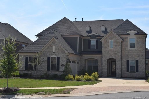 1825 English Oak Leaf Court 9